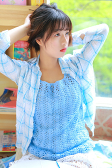 女邻居